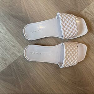 Old Navy Women's Quilted White Sandals